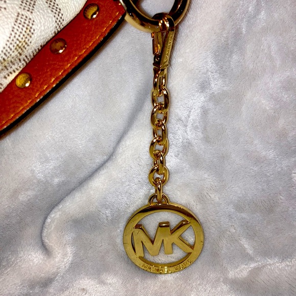 Michael Kors authentic bag adorned with classic logo Gold studs and purse charm - Picture 2 of 13